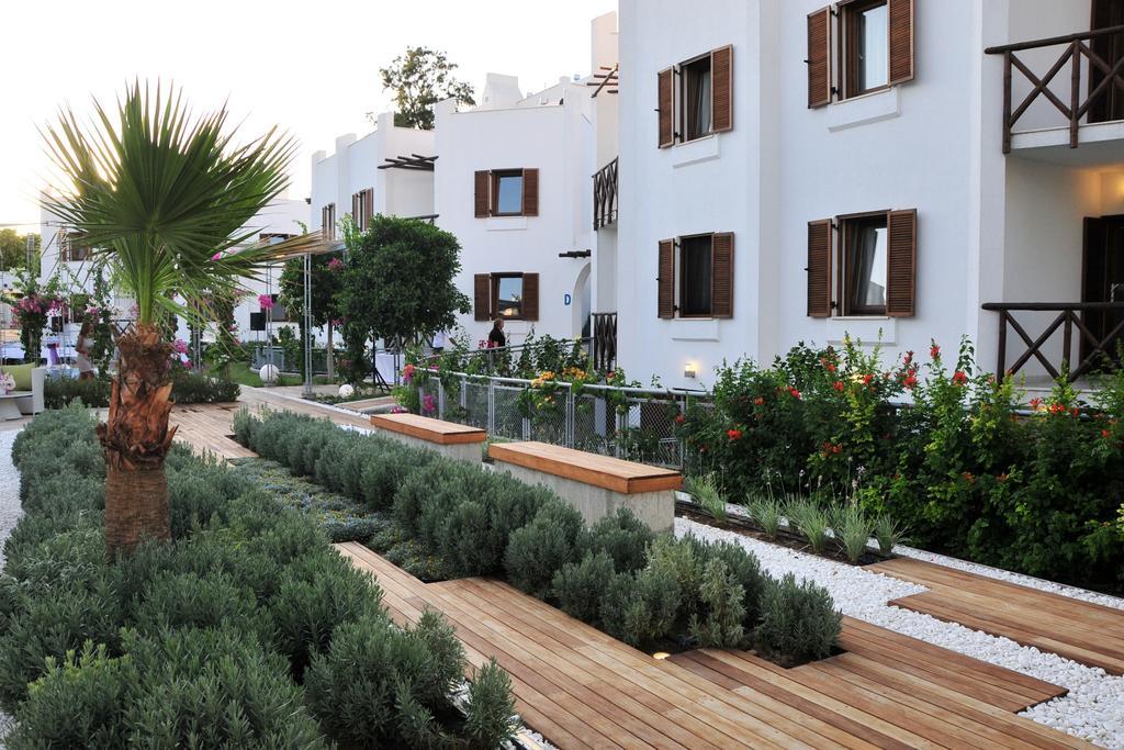 Apartament Myndos & *